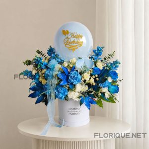 باکس گل تولد مردانه آبی رنگ یارا